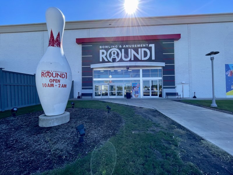 Round1 Bowling & Arcade Millcreek Mall photo 4