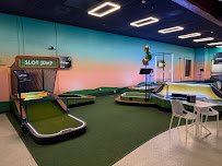 Rounds Putt Lounge