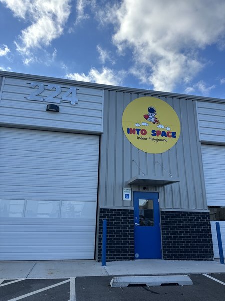 INTO SPACE indoor playground photo 6