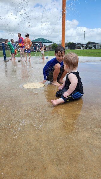 Glenwood Splash Pad photo 3