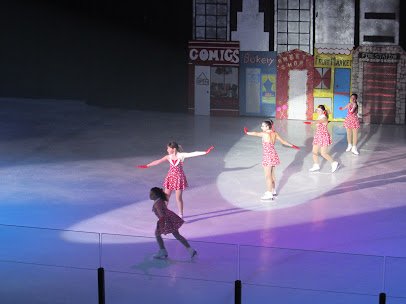 Dearborn Ice Skating Center photo 5