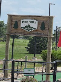 Mini Pines - Mini Golf photo 4