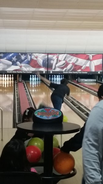 Revolutions Lanes & Fun Center photo 4