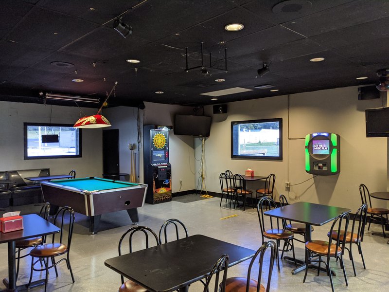 Revolutions Lanes & Fun Center photo 5