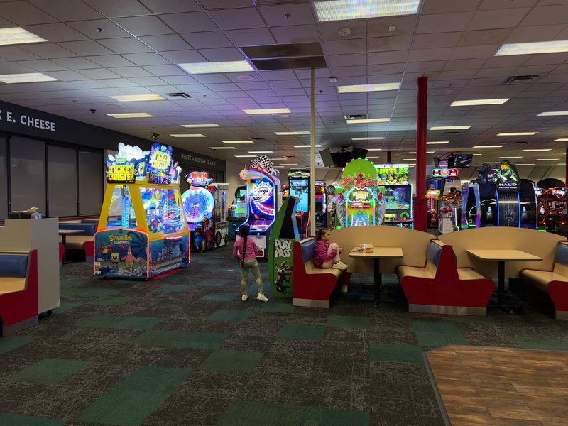 Chuck E. Cheese photo 2