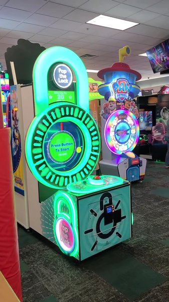Chuck E. Cheese photo 2
