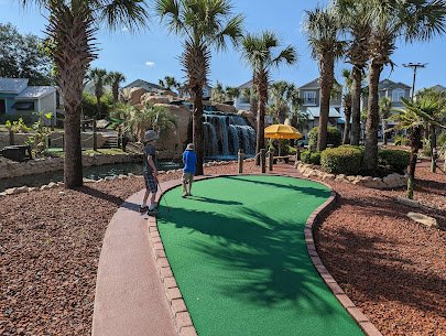 Black Pearl Mini Golf photo 4