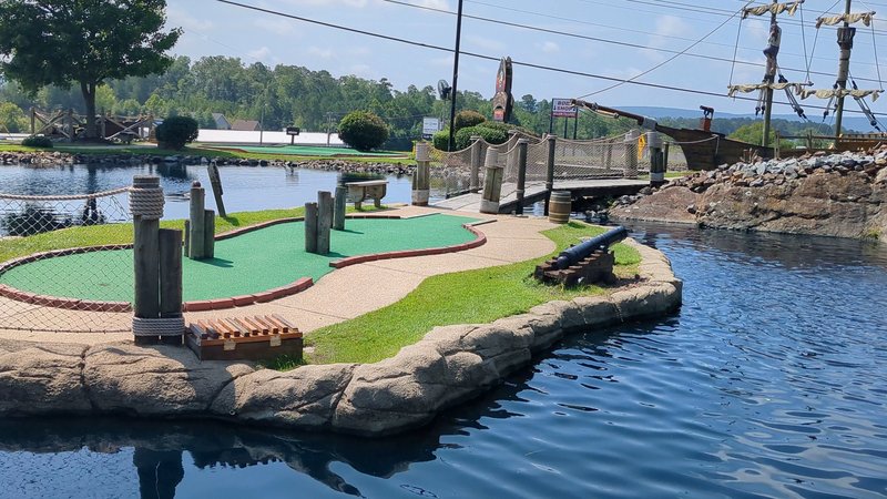 Pirate's Cove Adventure Golf photo 2
