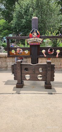 Pirate's Cove Adventure Golf photo 5