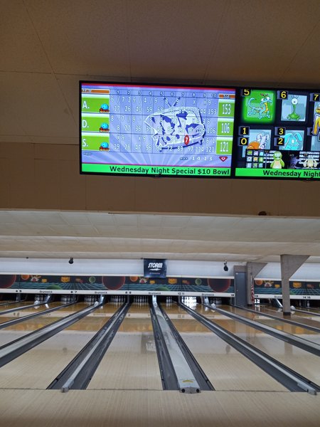 Mountaineer Bowling Lanes