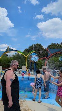 Bert & Ernie's Splashy Shores photo 2