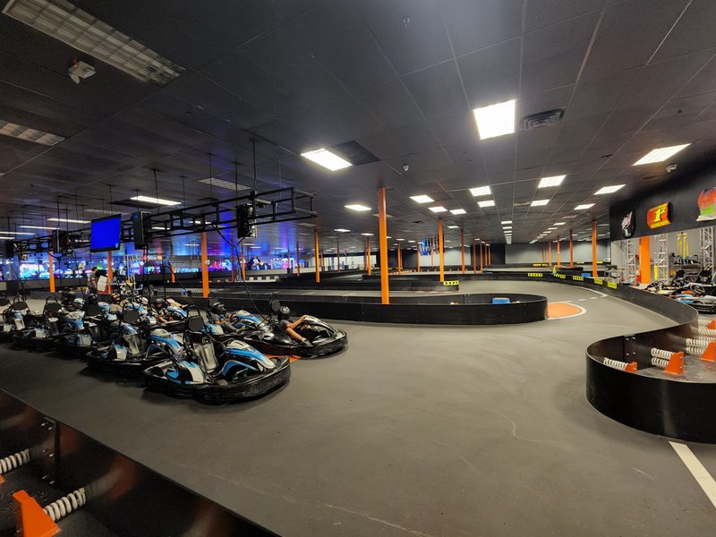 District Eat & Play, Salina