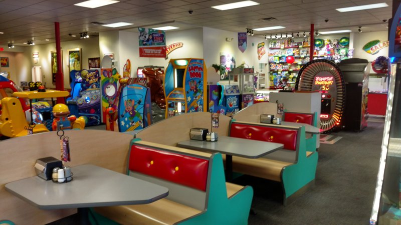 Chuck E. Cheese photo 3