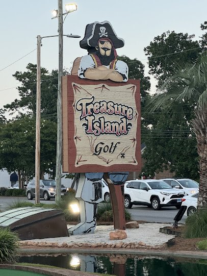 Treasure Island Mini Golf photo 3