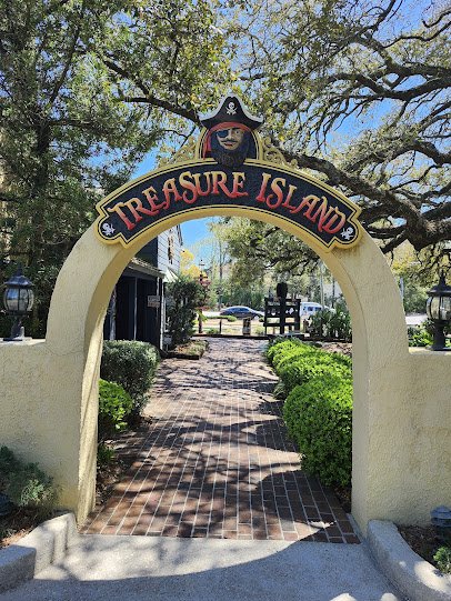 Treasure Island Mini Golf photo 5