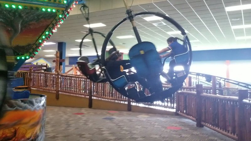 Knuckleheads Trampoline Park Rides Bowling photo 2