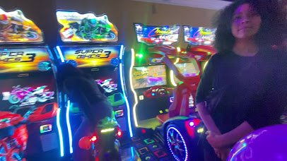 Rainforest Black Light Golf & Arcade photo 2