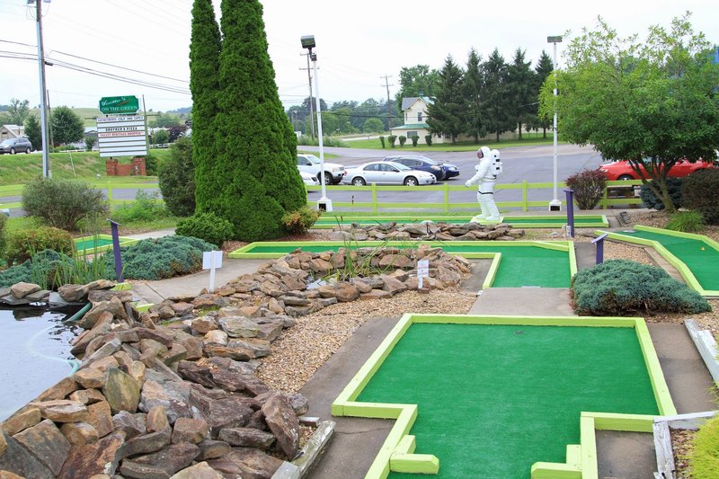 Waynesboro Golf and Games LLC.