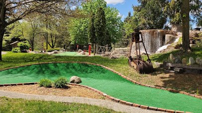 Cops & Robbers Great Escape - Mini Golf & Ice Cream