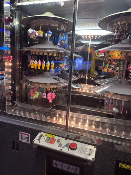 Dragons Lair Arcade and pizza