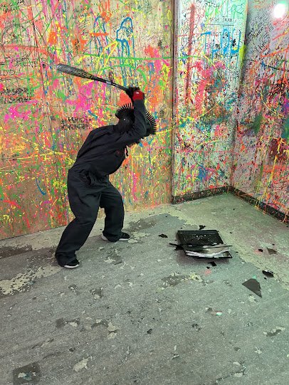 Let's Smash Rage Room photo 6