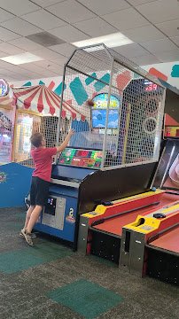 Chuck E. Cheese photo 2