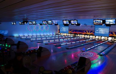 Yerba Buena Ice Skating & Bowling Center photo 6