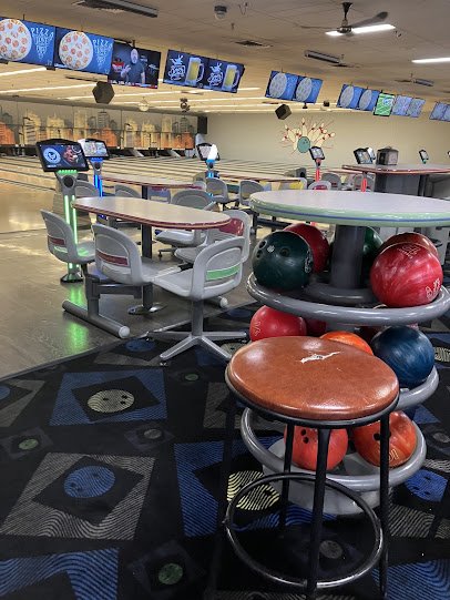 Delton Lanes photo 3