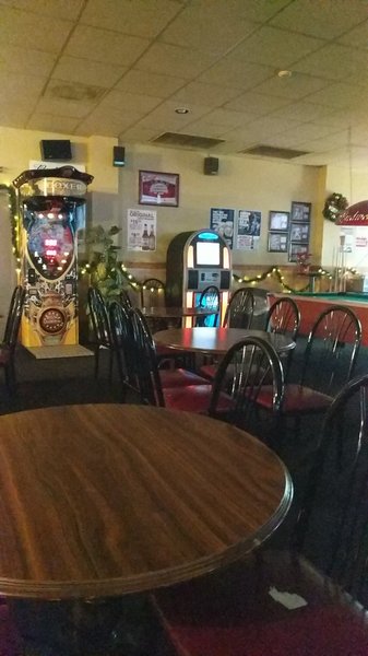 Cave Springs Lanes photo 4