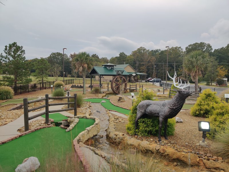 Trails Dynasty Miniature Golf and Creamery photo 5