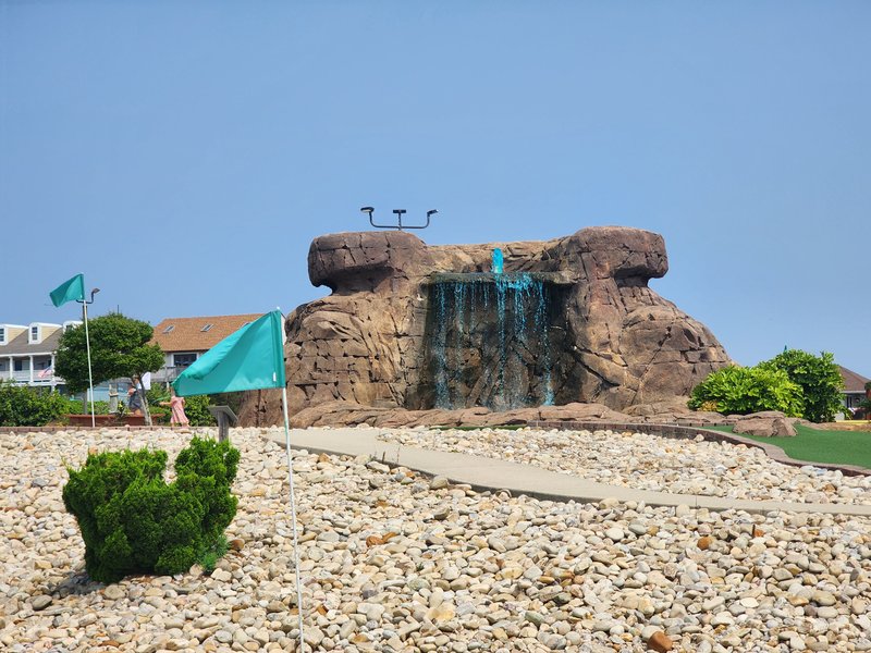 Paradise Golf & Arcade photo 6