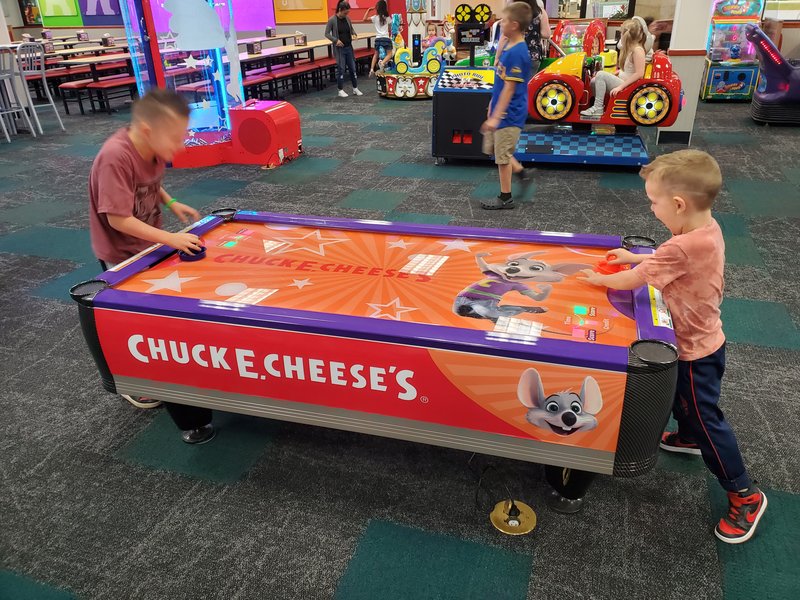 Chuck E. Cheese photo 4