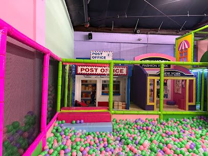 Wonderland 4 Kids Indoor Playground photo 3