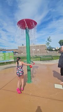 Howard Park Splash Pad photo 6