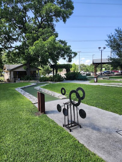 Landa Park Mini Golf photo 3