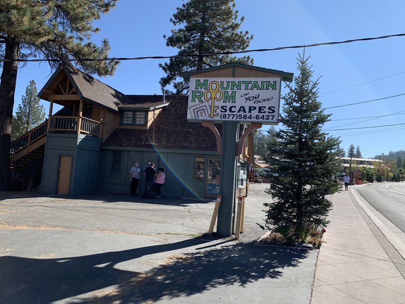 Mountain Room Escapes Big Bear photo 4