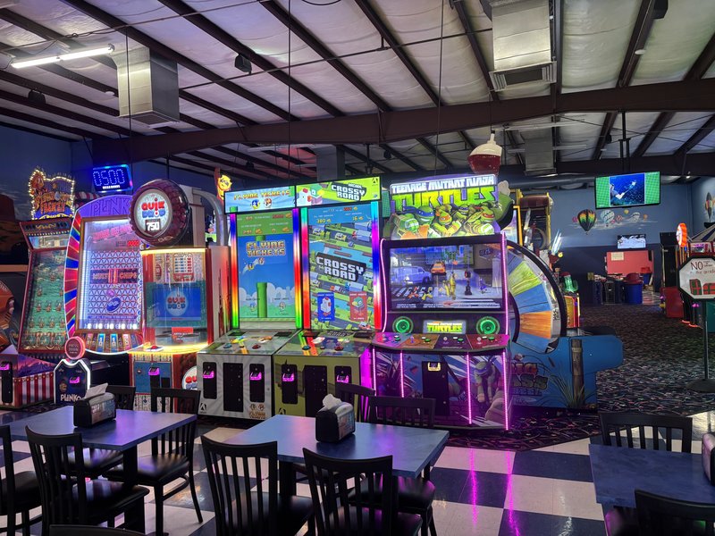 Rogue Valley Family Fun Center LLC photo 5