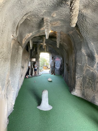 Smugglers Cove Adventure Golf photo 3