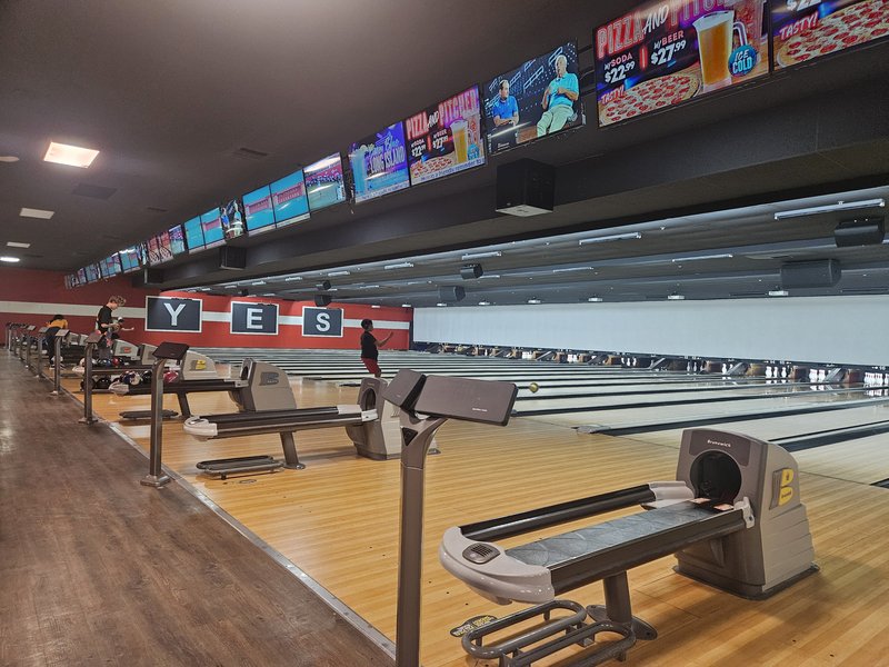 Bowlero Apopka photo 1