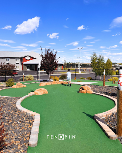 Lake Bowl Mini Golf