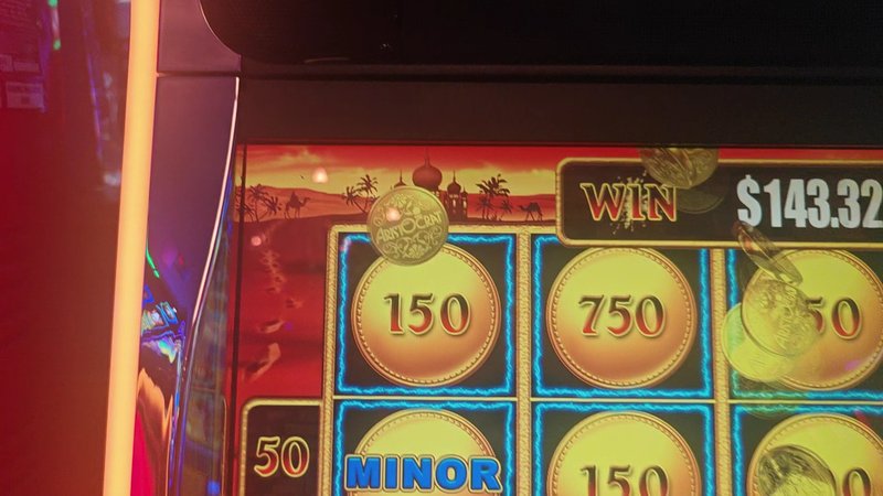 Lucky 7 Arcade photo 2