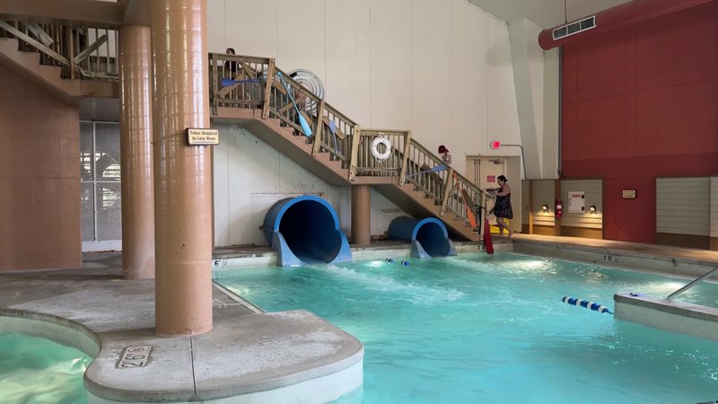 Jolly Mon Indoor Water Park photo 2