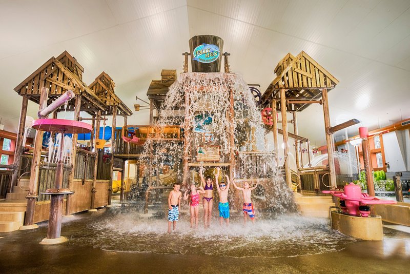 Jolly Mon Indoor Water Park photo 3
