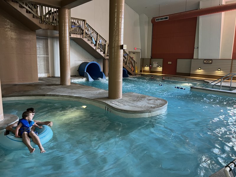 Jolly Mon Indoor Water Park photo 5