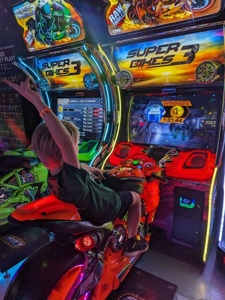 Ralphie's Fun Center photo 4