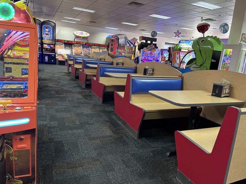 Chuck E. Cheese photo 3