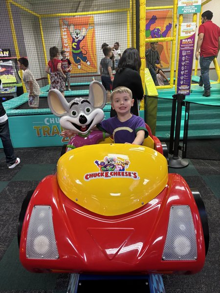 Chuck E. Cheese photo 6