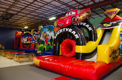 Bounce House Family Entertainment Center photo 4