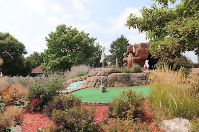 Buoy 18 Ice Cream, Miniature Golf, Bubble tea, Arcade photo 4