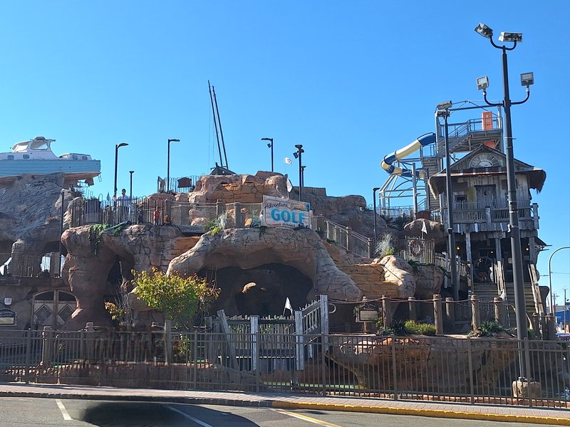 Smuggler's Quay Adventure Golf photo 4